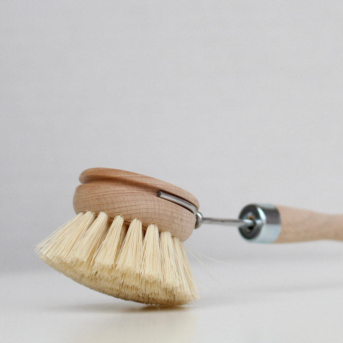 Bamboo + sisal brush with removable head