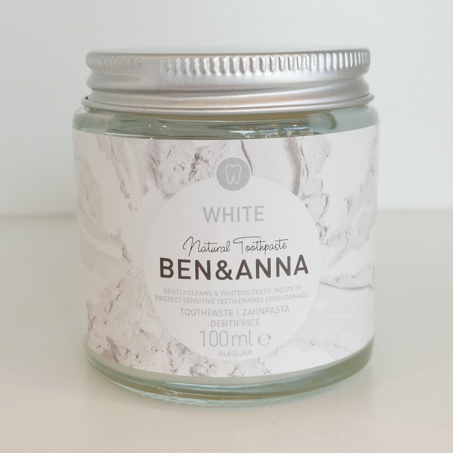 White toothpaste / 100ml
