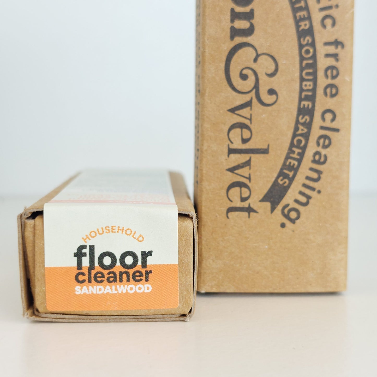 Iron & Velvet - floor cleaner pod - sandalwood