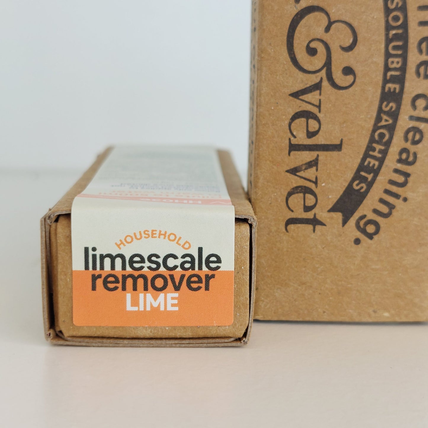 Iron & Velvet - limescale remover pod - lime